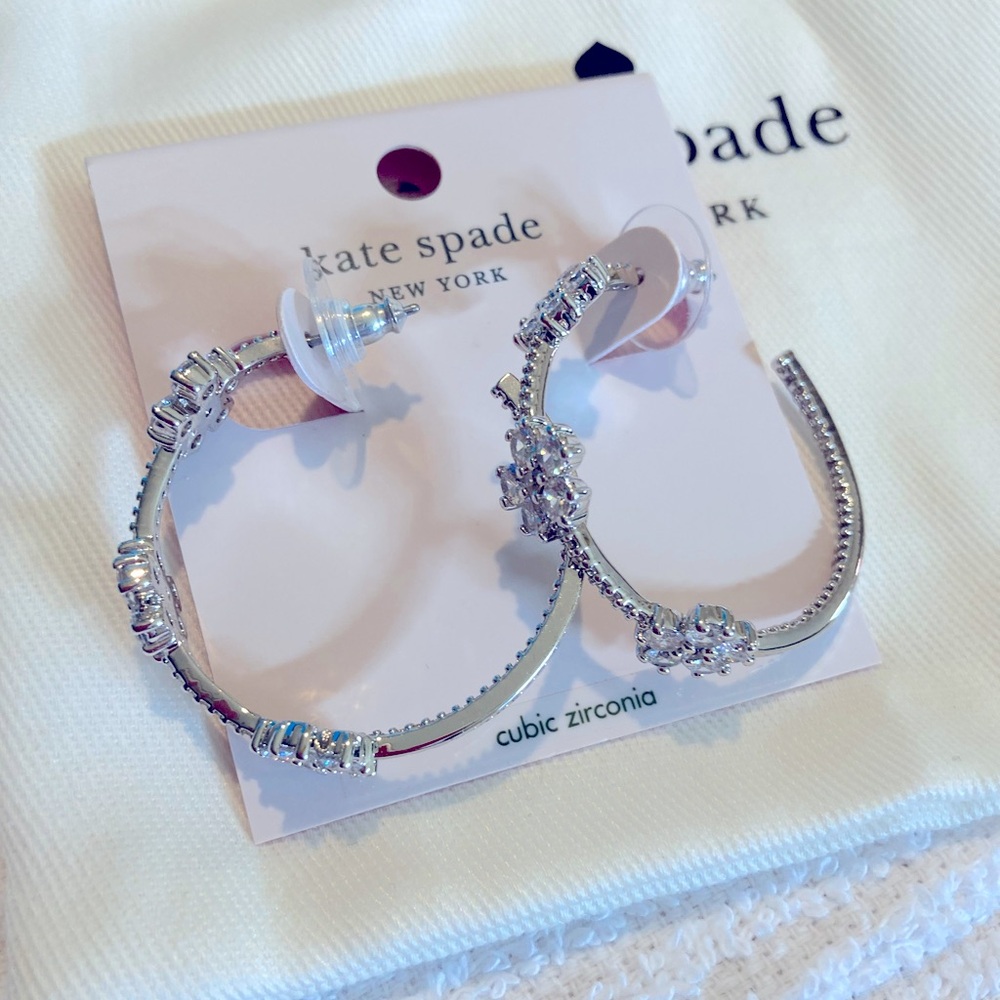 Kate Spade Gleaming Gardenia Flower Silver Hoop Earrings - NWT
